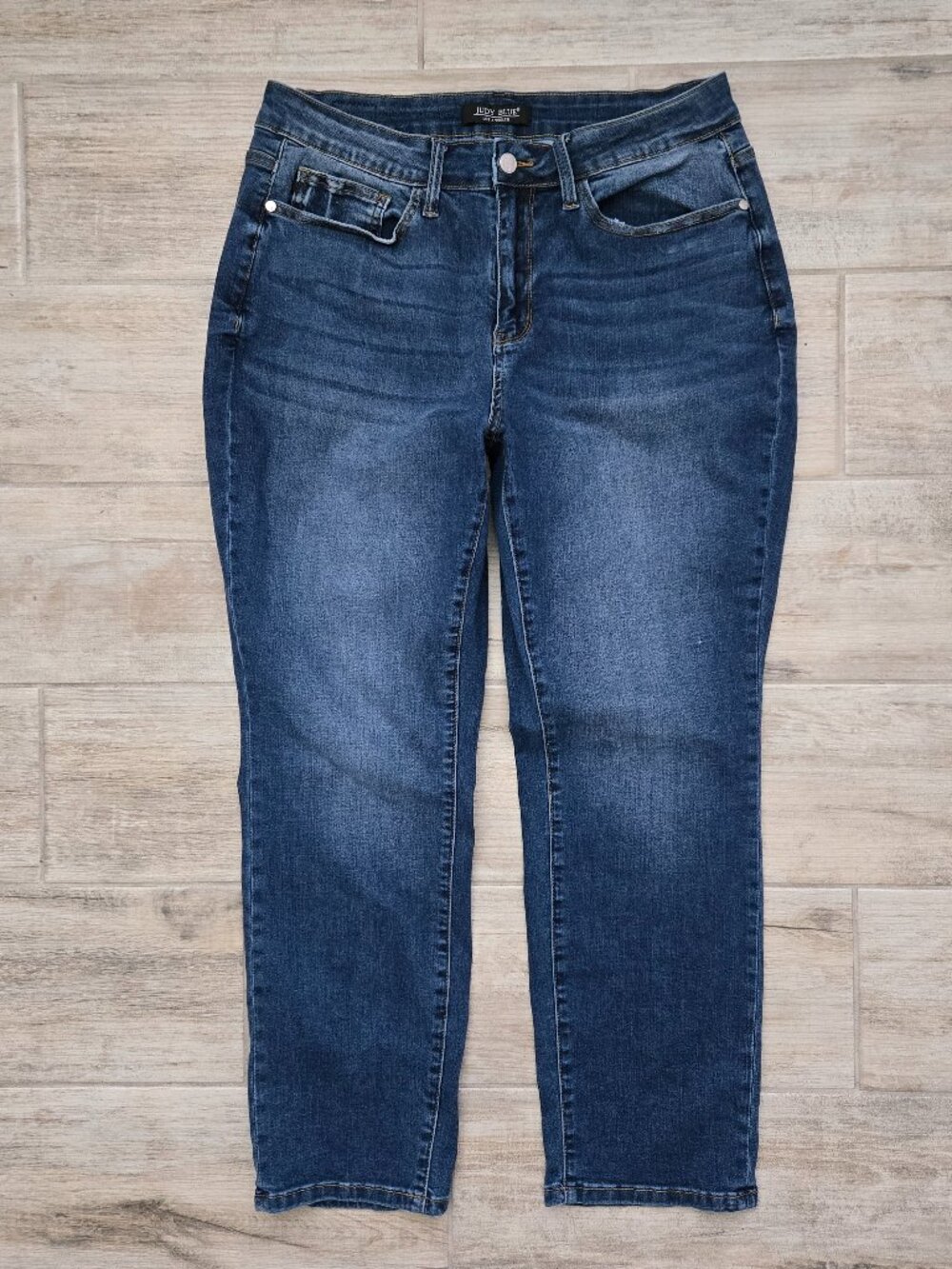 Judy Blue Tapered Fit Skinny Jeans Womens Dark Wash Blue FLAW No tags 32